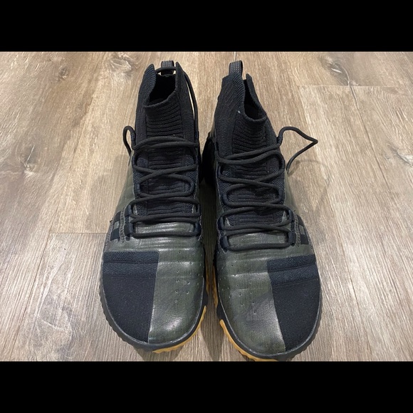 Like New Under Armor Project Rock 1 camo 11.5M - Picture 2 of 5